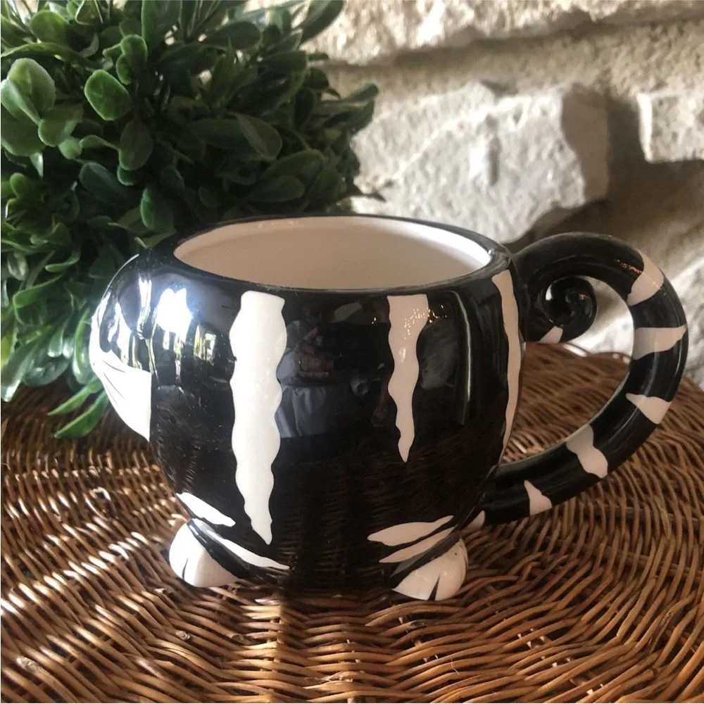 Pier 1 Imports CHUBBY CAT Coffee‎ Mug Tea Black White 3D Mother's Day Gift